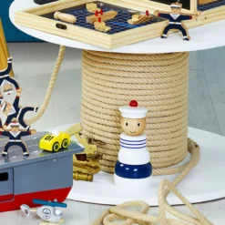 Empilable en bois, Ecole des mousses - Marine nationale