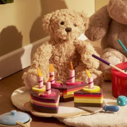 Gros gâteau d'anniversaire