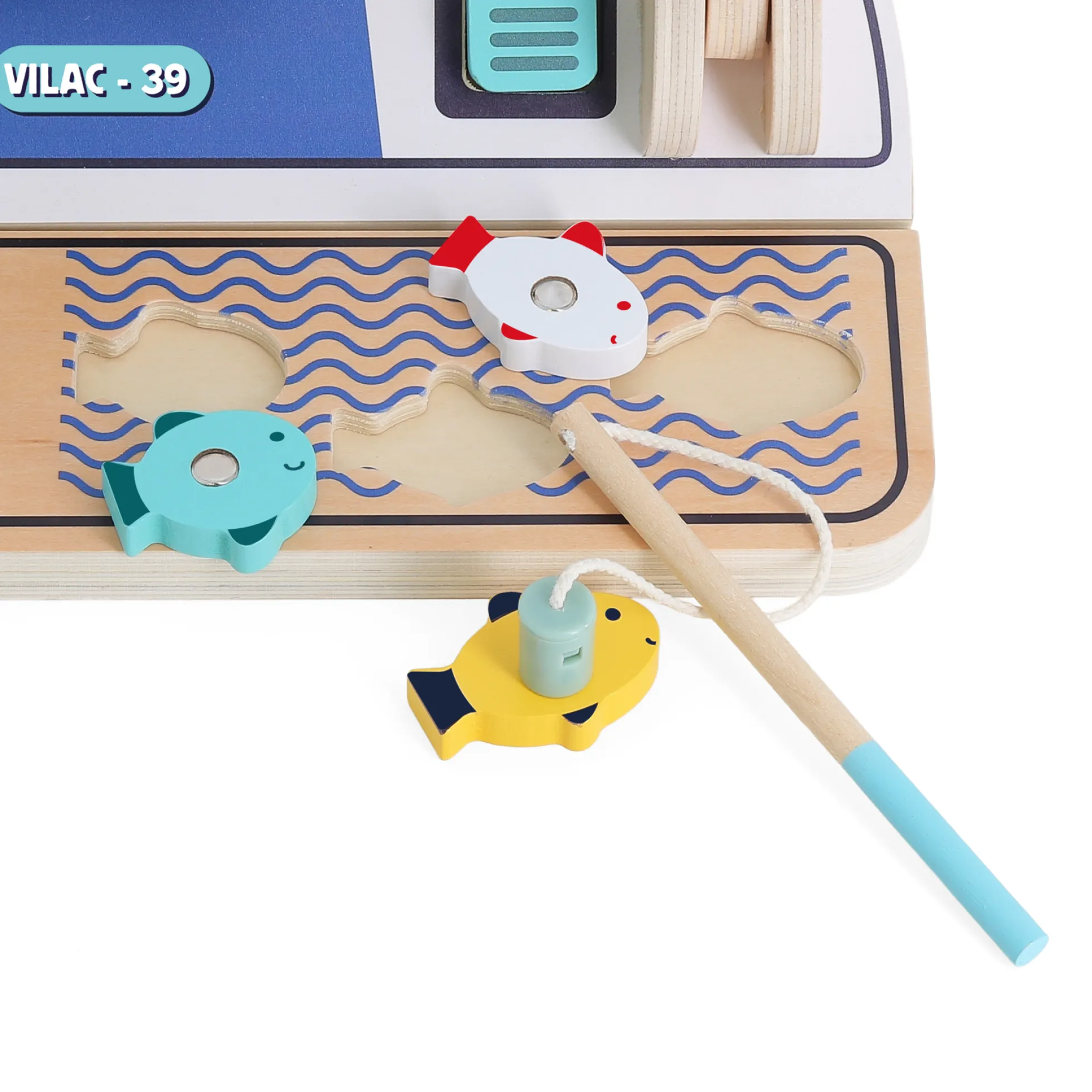 Mon premier bateau – Tableau d’activités en bois